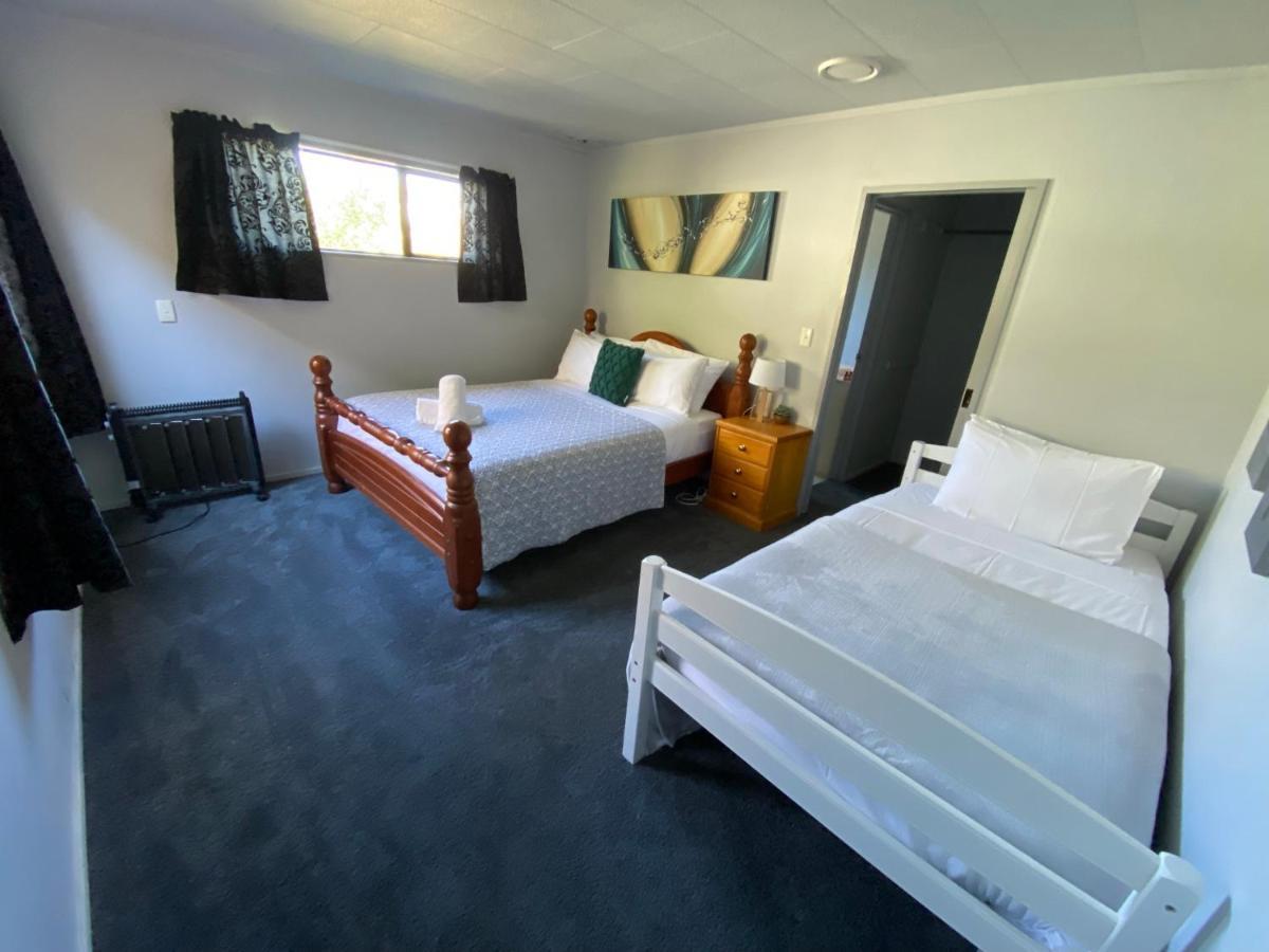 טוראנגי Motuoapa Bay Chalets מראה חיצוני תמונה